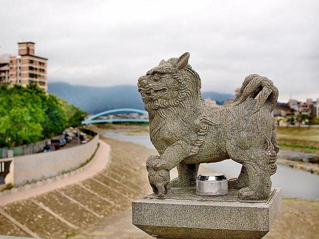 色調重現-石獅後.JPG
